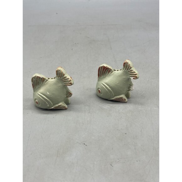 vintage salt pepper shakers fish green hand painted 2" READ - Picture 7 of 9